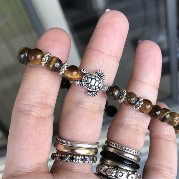 🔴 SALE ! red dot items are 2 for $25 . Bundle more than 3 and its $10 each 🙂 - Picture 5 of 9